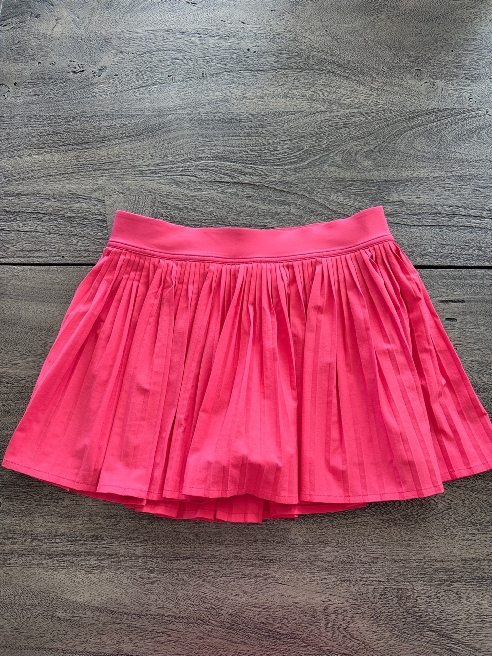 lululemon athletica Pleated Skirt in color Sakura pink